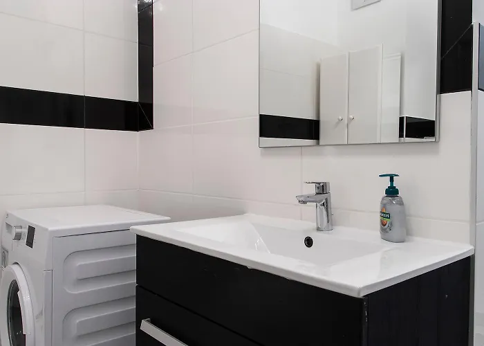 Luxe Apartment